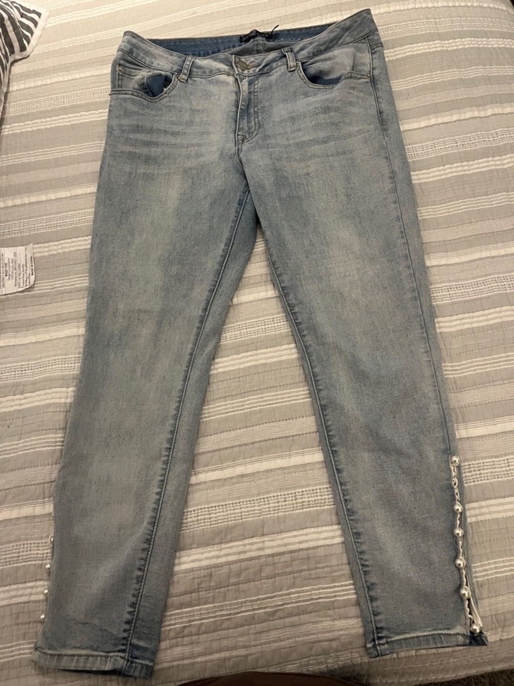 one 5 one Light Blue Denim Jeans with Silver Button